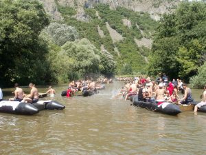 Aktivan odmor Rafting Splavarenje na reci Ibar : sa zapadne strane planine Kopaonik na potezu opština Leposavić -> Raška
